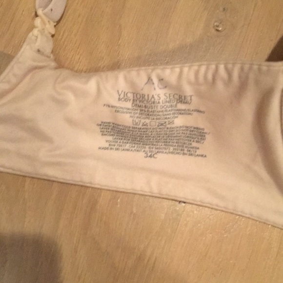 Victoria’s Secret bra - Picture 4 of 4